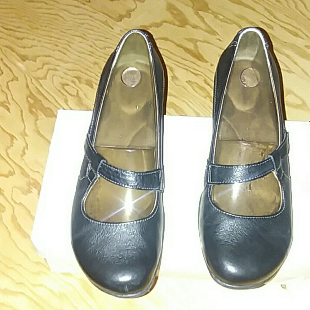 HUSH PUPPIES AZUNE BLACK LEATHER SHOE*SZ10M*